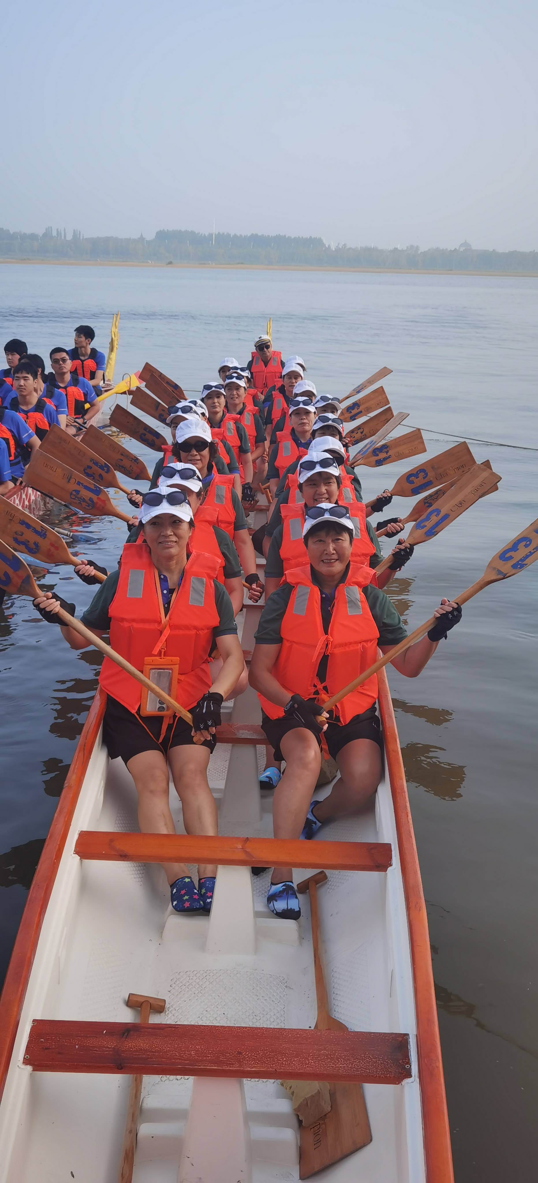 汤加队在比赛中取得了一场关键胜利，并展现出强大实力的简单介绍