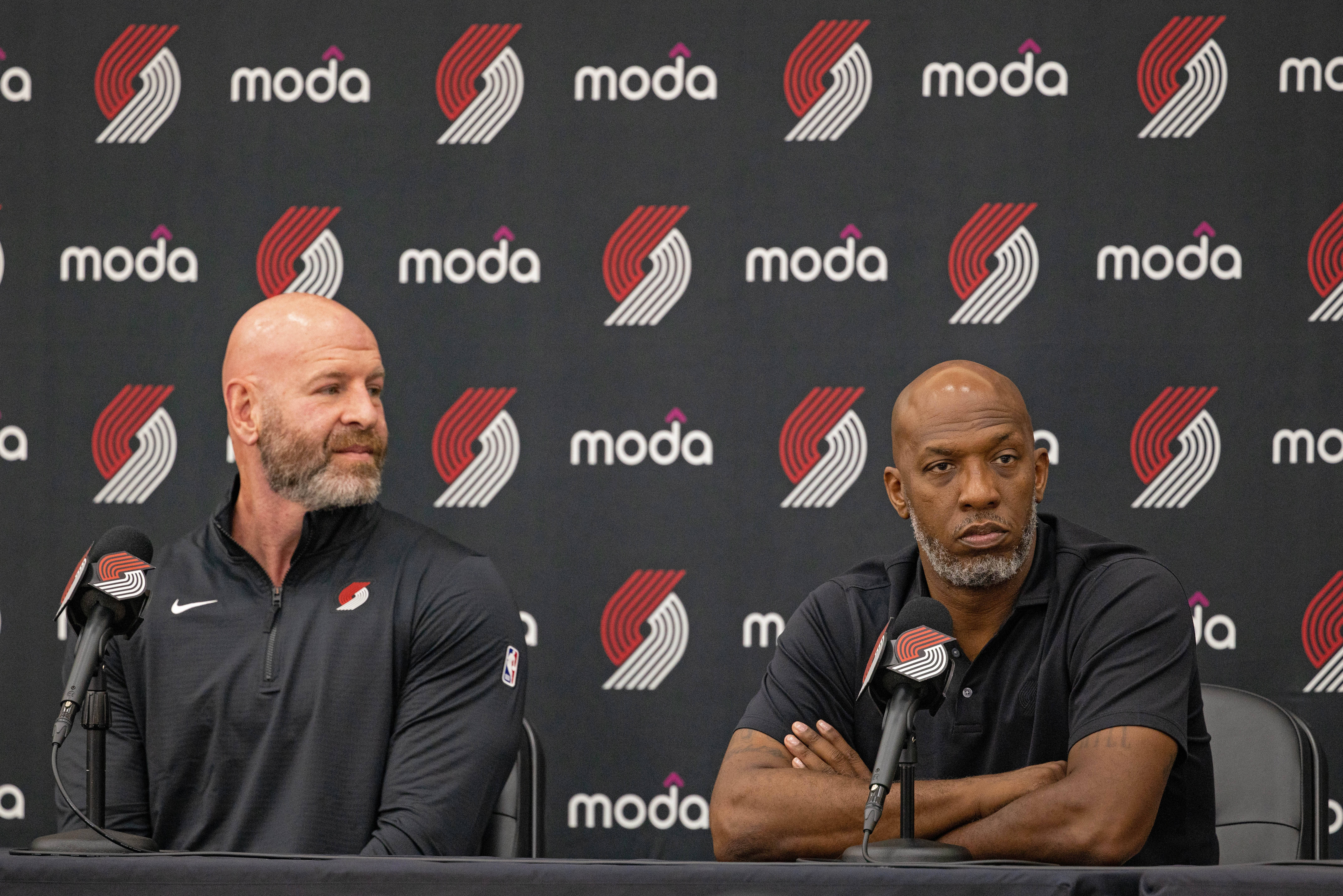 精彩瞬间回顾,球星独特表现吸引观众目光 精彩瞬间回顾,球星独特表现吸引观众目光