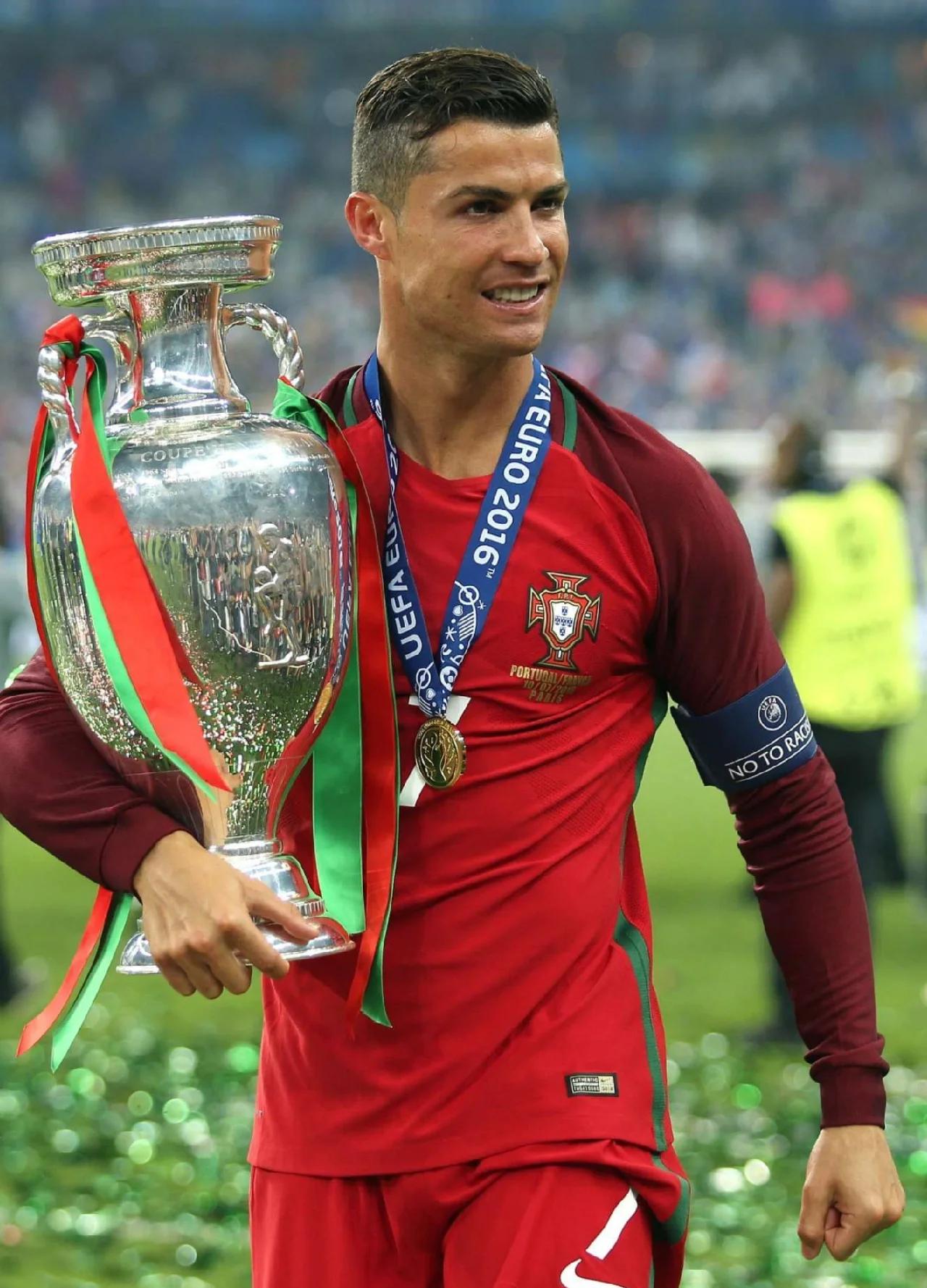 包含克罗地亚队成功晋级四分之一决赛的词条