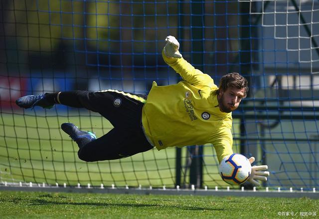 罗马客场逆转佛罗伦萨,维诺壮举破门夺分 罗马客场逆转佛罗伦萨,维诺壮举破门夺分