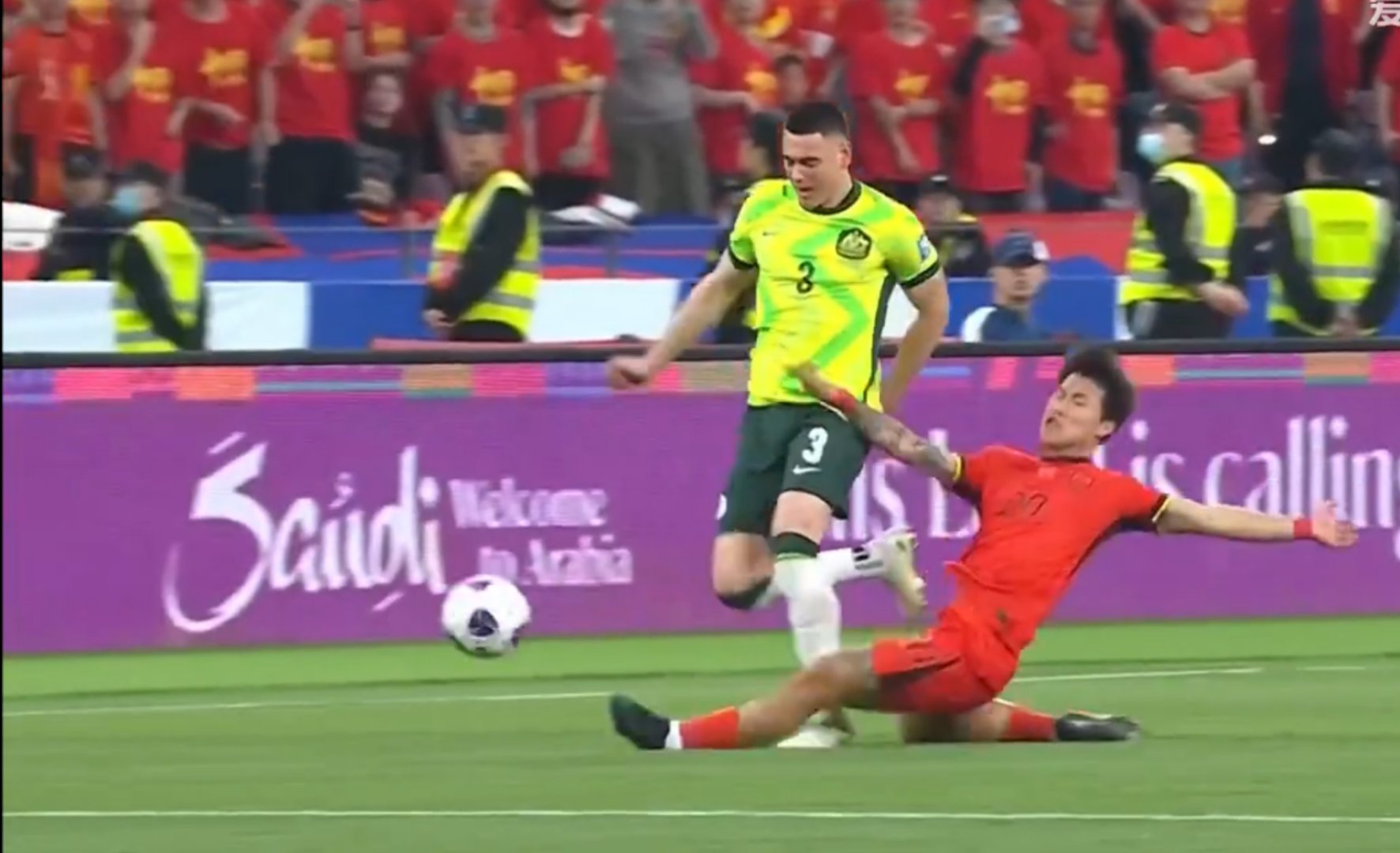 沃尔夫斯堡客场遭遇失利,输球回家的简单介绍 沃尔夫斯堡客场遭遇失利,输球回家的简单介绍