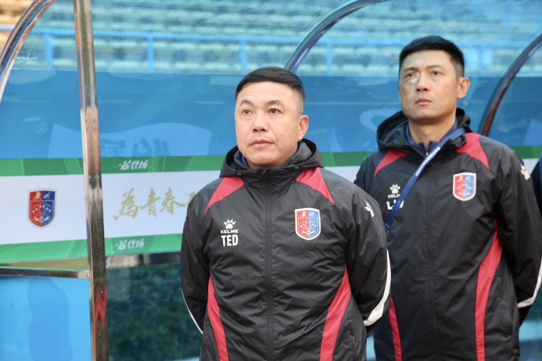 关于昂热客场胜利维尔山特，喜获连胜的信息