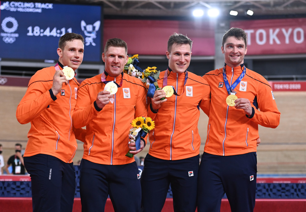 健美操男子团体赛俄罗斯队夺冠 健美操男子团体赛俄罗斯队夺冠