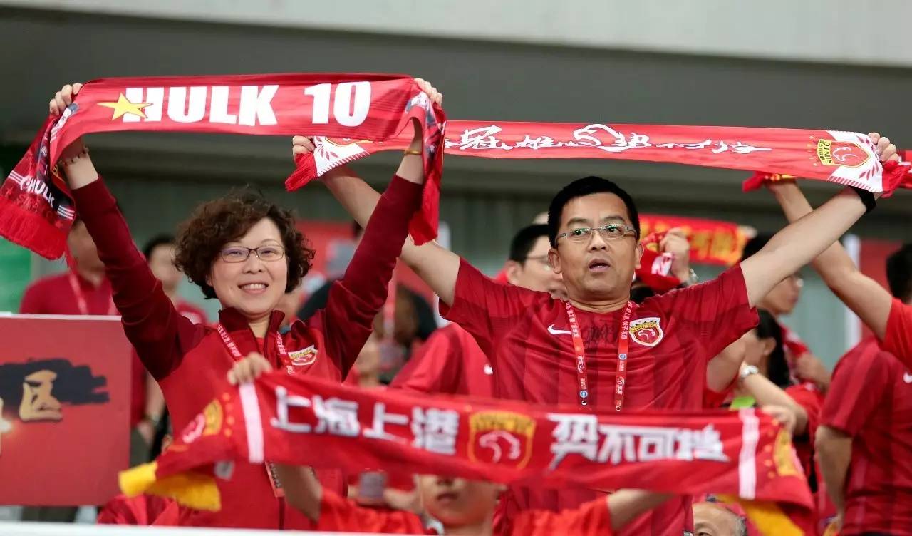 上港客场逆转富力,保持领先优势 上港客场逆转富力,保持领先优势