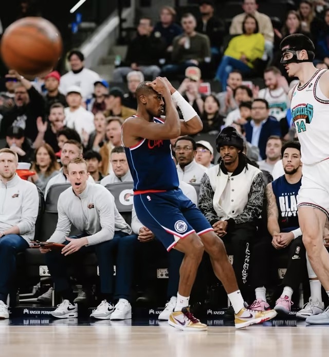 尼克斯击败灰熊迎来两连胜