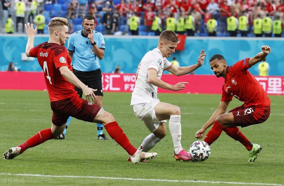 欧国联赛焦点战役，瑞士队击败对手晋级