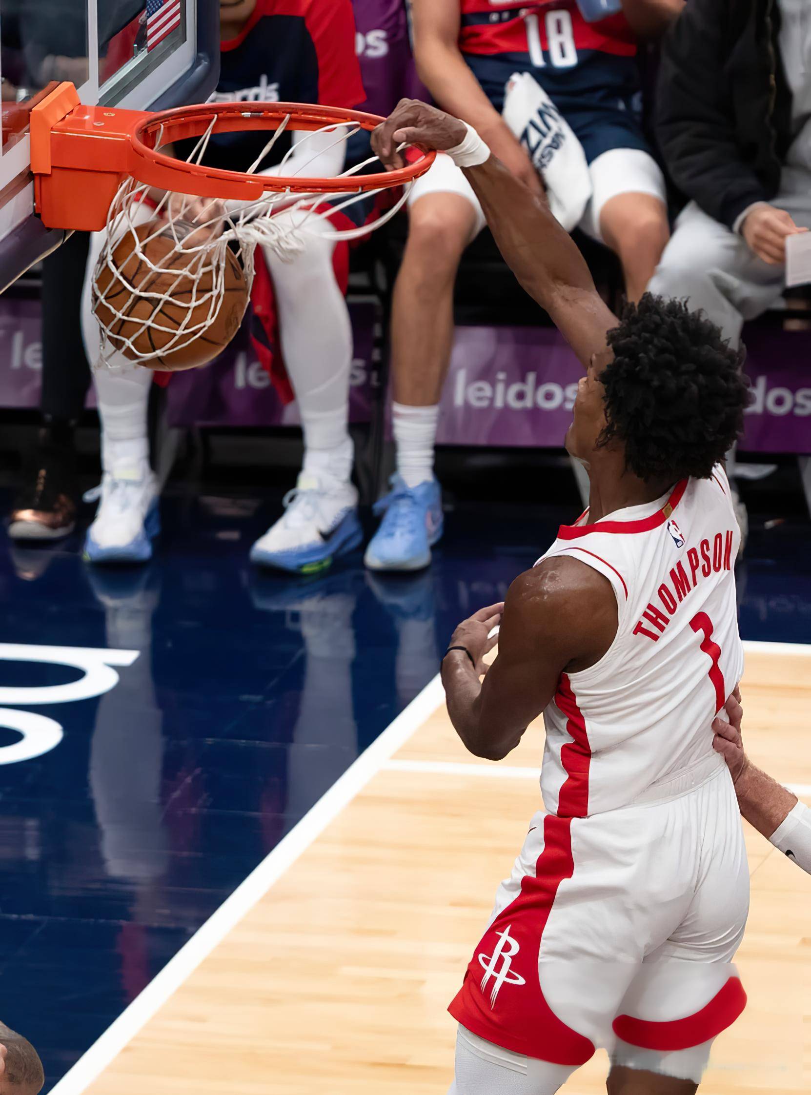 太阳力挫火箭,晋级西部决赛 太阳力挫火箭,晋级西部决赛