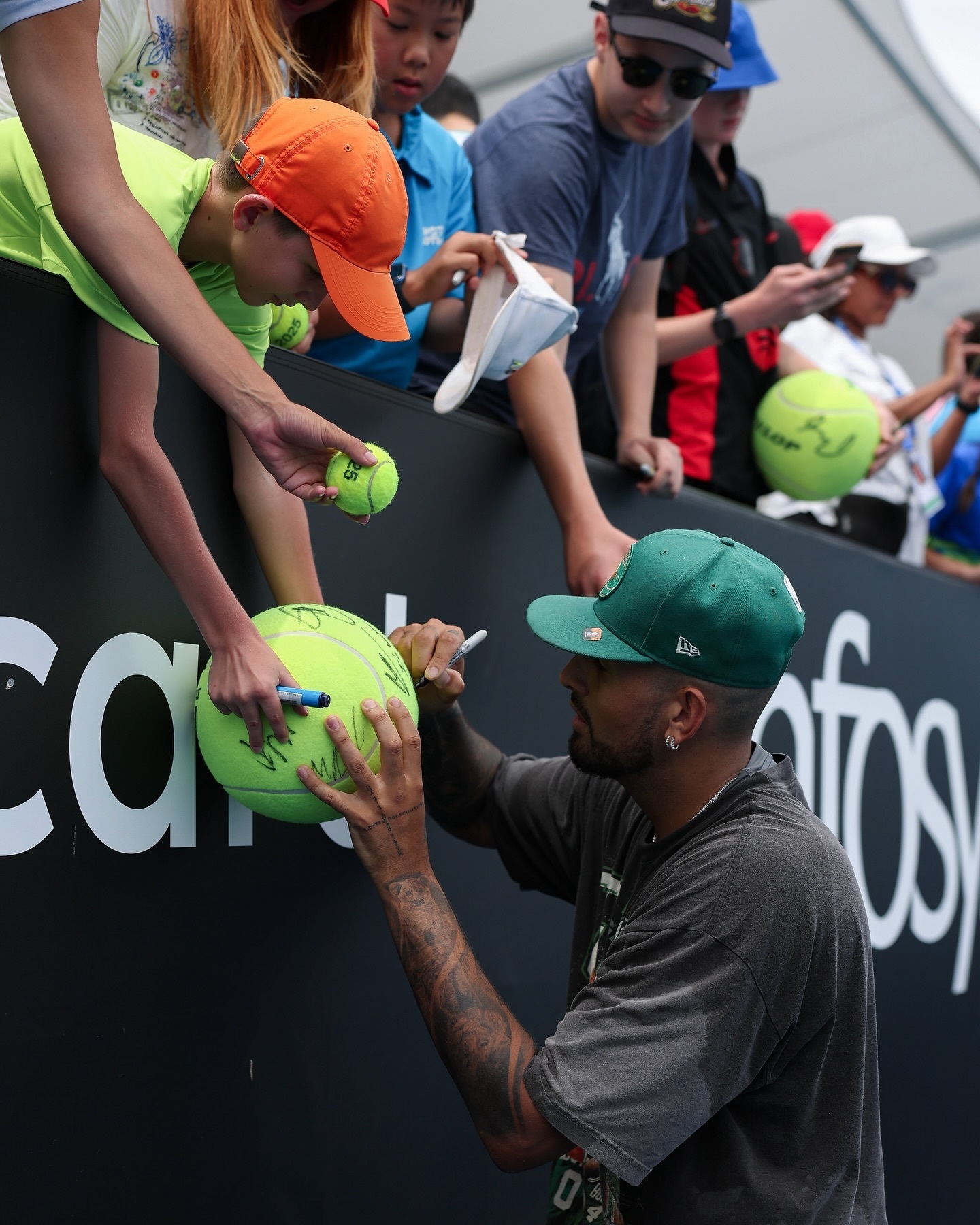 包含西班牙网球队碾压法国网球队,克耶高斯惊艳世界的词条 包含西班牙网球队碾压法国网球队,克耶高斯惊艳世界的词条
