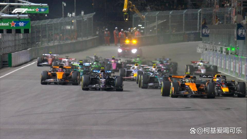 雷诺车队横扫索伯车队，维斯塔潘点燃赛场的简单介绍